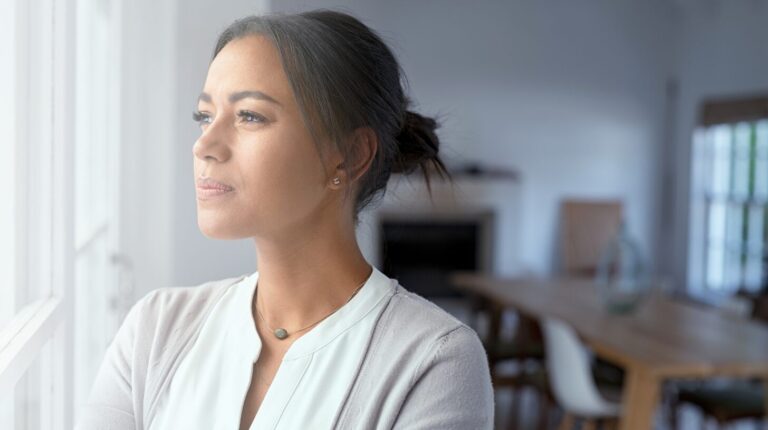 Woman noticing early pregnancy symptoms and considering when to take a pregnancy test at Advanced Women’s Care in the Phoenix Valley